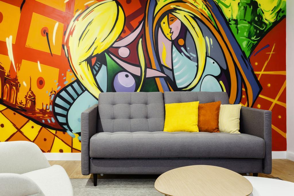 Home Art Apartments Мадрид Экстерьер фото