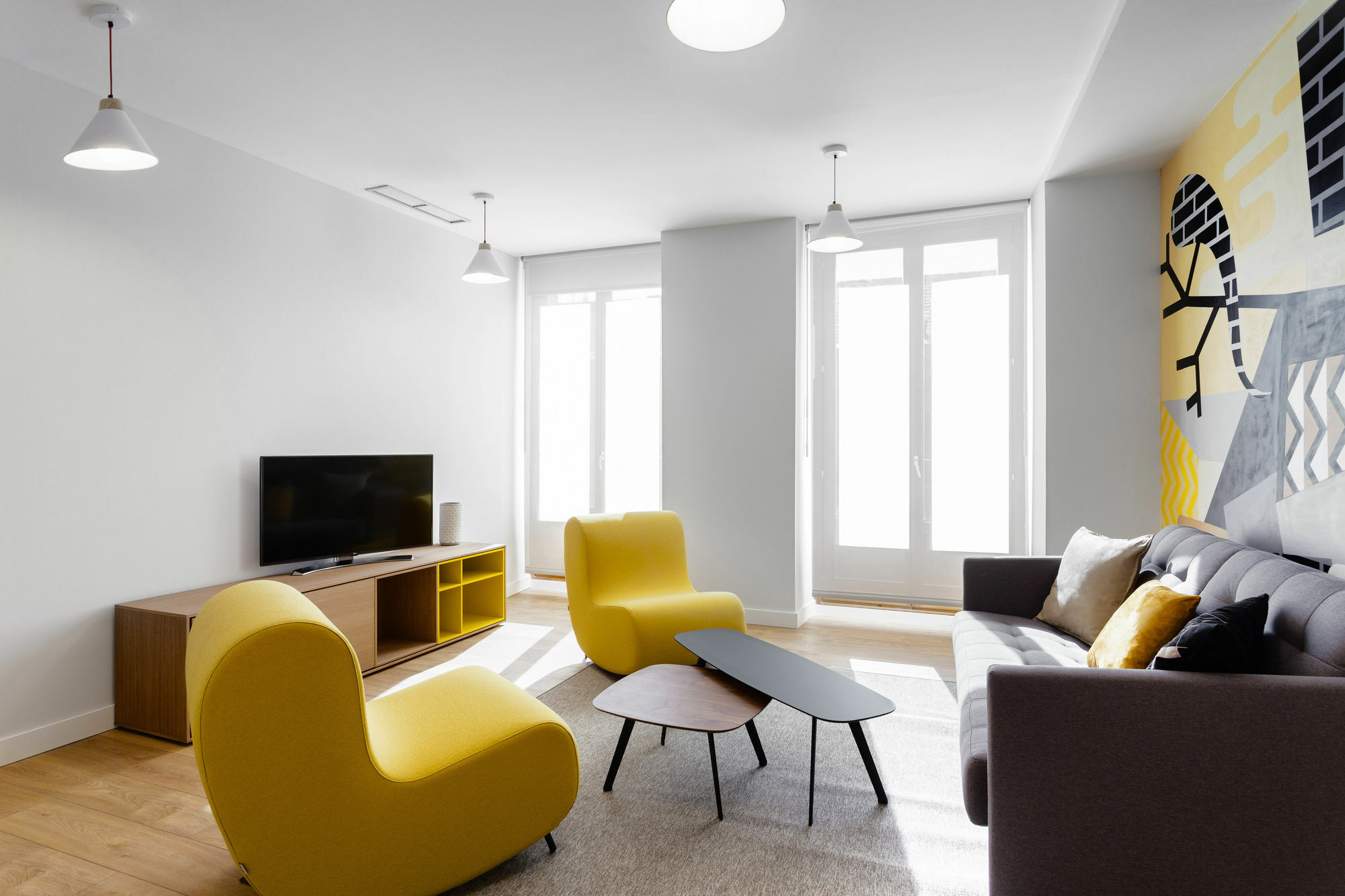 Home Art Apartments Мадрид Экстерьер фото